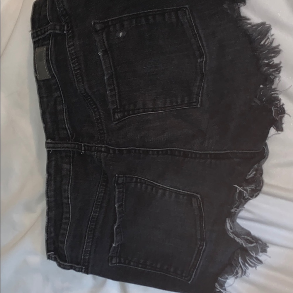Shorts - Picture 2 of 5